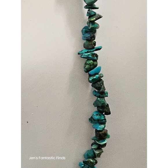 Natural Turquoise Chip Necklace With Gold-Tone Screw Clasp 18" - Picture 7 of 10